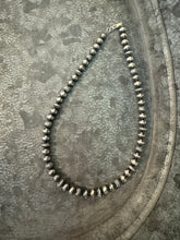 Load image into Gallery viewer, Mixed Pearl Necklace
