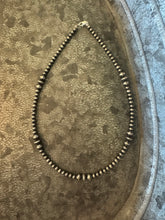 Load image into Gallery viewer, 4/6mm + Saucer Necklace
