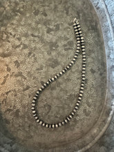 Load image into Gallery viewer, Mixed Pearl Necklace
