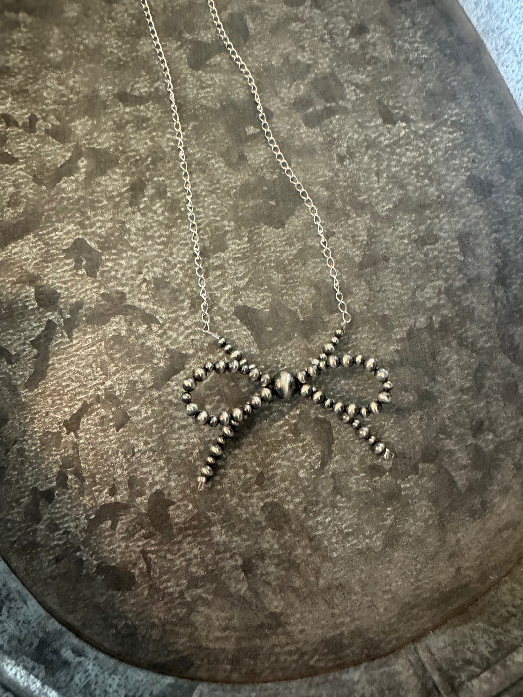 Bow Necklace